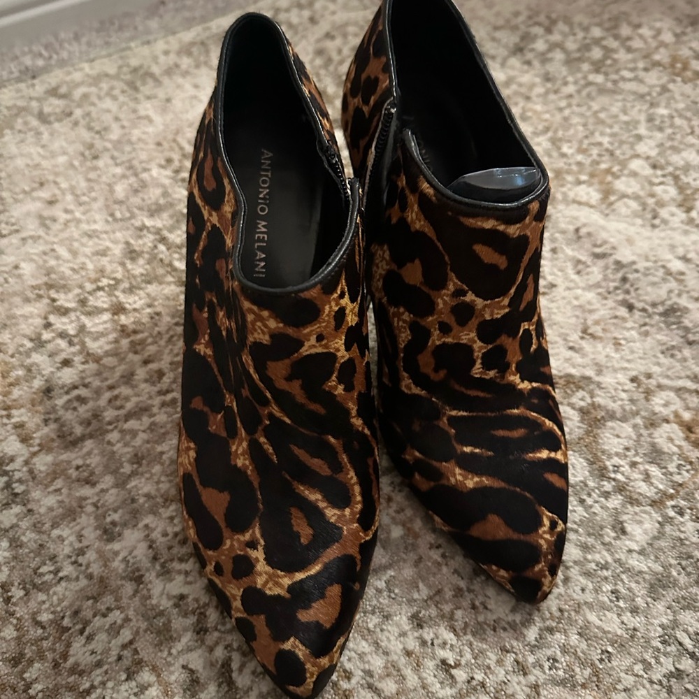 Antonio Melani Leopard Print Women's Shoes (NO BOX)
